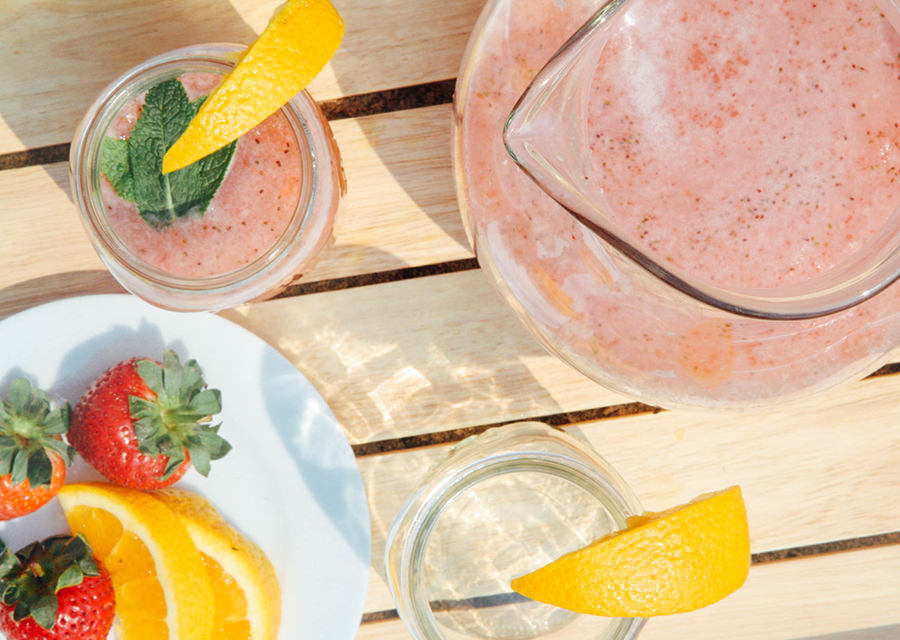 Sparkling Strawberry Coctail