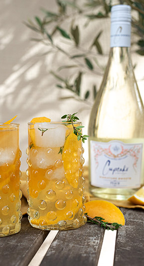 Peach Thyme Spritz